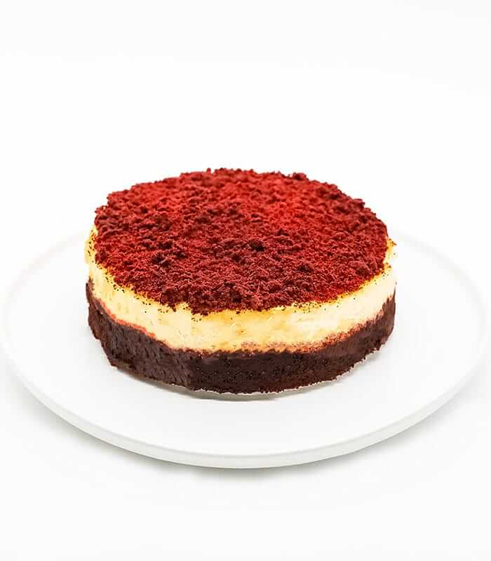 red velvet midi cheesecake